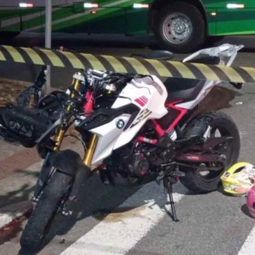 Colisão entre ônibus e moto deixa vítima fatal e outro ferido em Santos