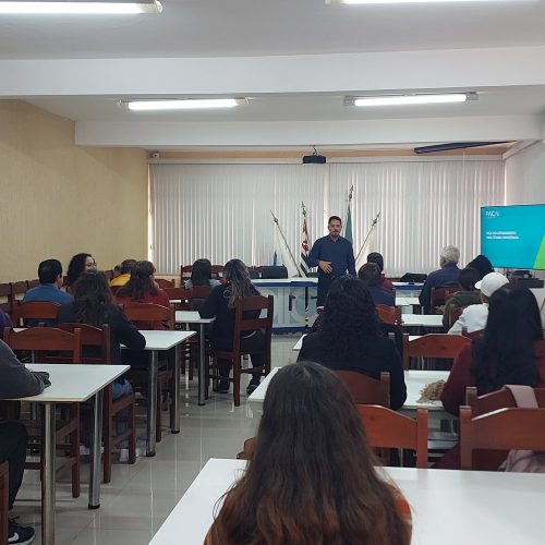 De olho nas vagas de trabalho para a Páscoa, CDL Santos Praia abre inscrições do “Programa Caça Talentos”