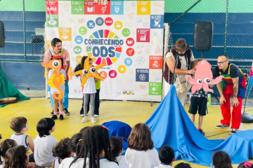 Projeto une arte e sustentabilidade em escolas públicas do Guarujá