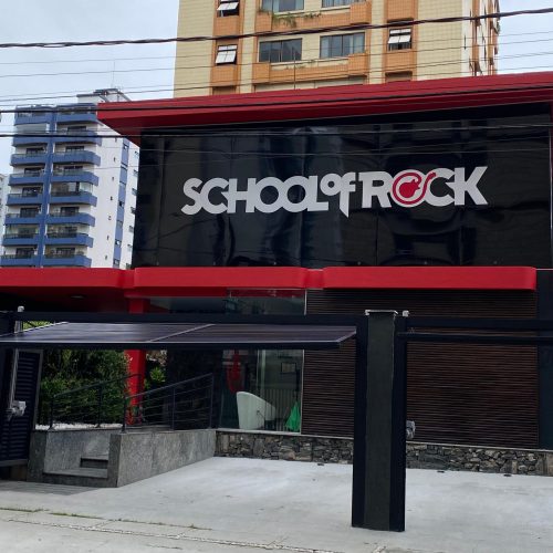 School of Rock Santos realiza evento gratuito com workshop de bateristas do Charlie Brown Jr.