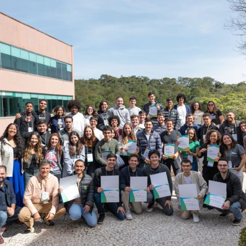 Oportunidade imperdível: Fundação Estudar oferece bolsas em renomadas instituições, incluindo Harvard