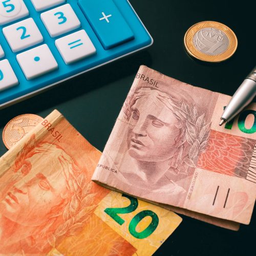 O método simples que vai revolucionar seu controle financeiro: Regra dos 50-30-20.