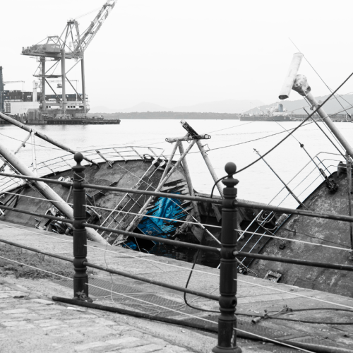 O futuro incerto do navio Besnard: um legado submerso?