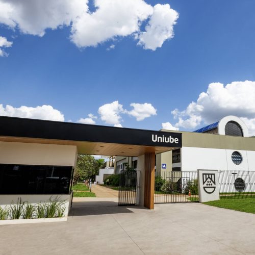 Uniube disponibiliza 2 mil bolsas integrais para cursos de graduação a distância