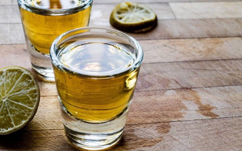 Descubra 6 variedades de cachaça e suas combinações perfeitas com pratos deliciosos