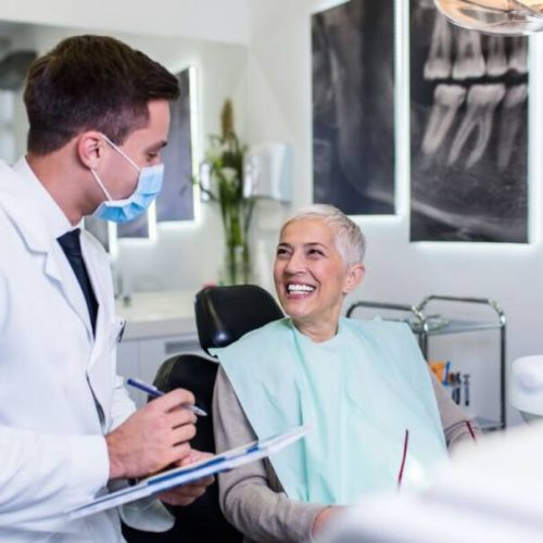 Como a administração eficaz impulsiona os ganhos de consultórios de saúde e estética dental