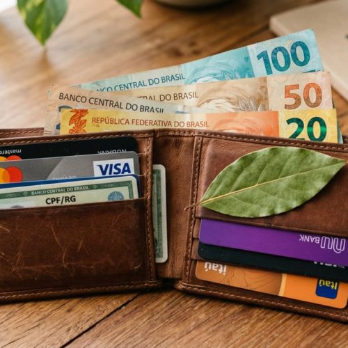 A relação entre a economia e a ansiedade nas finanças pessoais