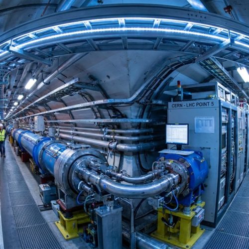 A maior instalação de aceleração de partículas do planeta: uma metrópole subterrânea de 27 km entre França e Suíça que desafia os limites da física