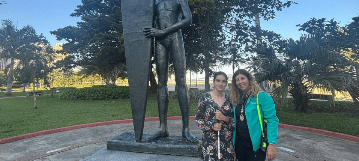 Escola de Santos celebra 35 anos com a ilustre presença de campeã mundial