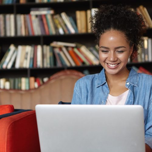 MOVER disponibiliza 11 mil oportunidades de bolsas em cursos de idiomas gratuitos