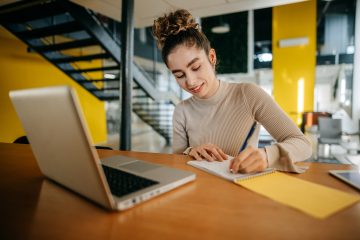 Feira de Emprego em São Paulo abre mais de 200 oportunidades para jovens talentos