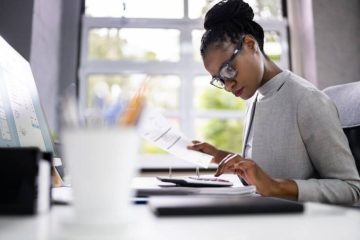 Cinco atitudes diárias que podem estar prejudicando suas finanças de forma invisível