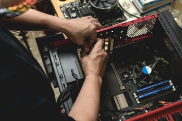 Kingston oferece 10 mil vagas em curso gratuito de montagem de computadores
