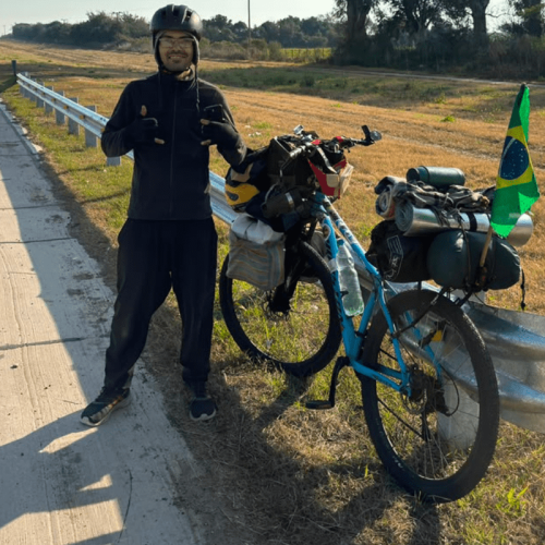 Aventurando-se até Ushuaia: Georgios deixa São Vicente com uma bicicleta e apenas R$ 48 na carteira