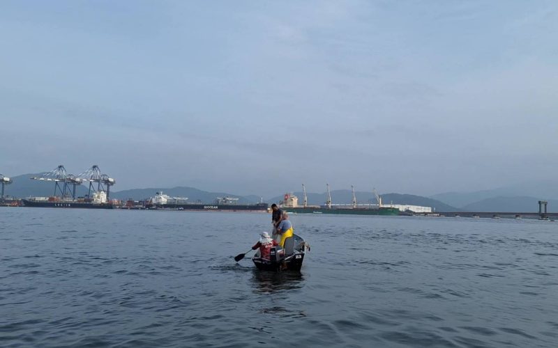 Crescimento do porto em Santos limita áreas para a pesca artesanal