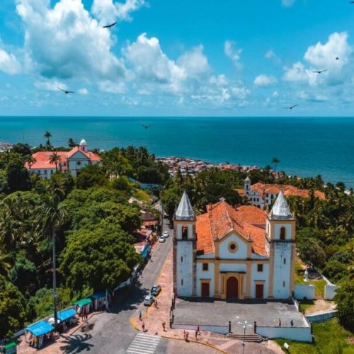 Descubra as Maravilhas de Recife e Olinda: Roteiro de Cultura, Praias, Sabores e Acomodações