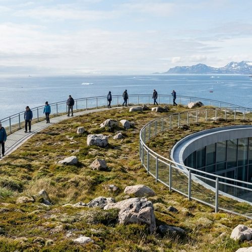 The Whale: o novo museu do Ártico que se assemelha a uma baleia prestes a emergir das águas