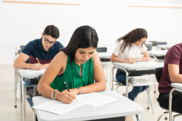 Dicas Essenciais para se Destacar no Inglês do Enem: Preparação e Estratégias na Hora da Prova
