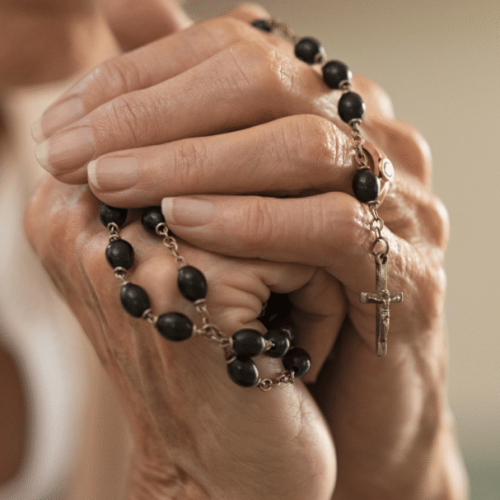 Dia de Santa Teresa de Calcutá: 5 orações inspiradas na fé e no amor ao próximo