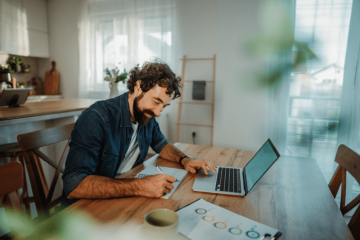 Transformando visualizações em lucro: 5 estratégias eficazes para monetizar sua audiência