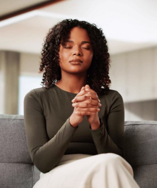 Inicie a semana com esperança: descubra 3 salmos para invocar proteção divina