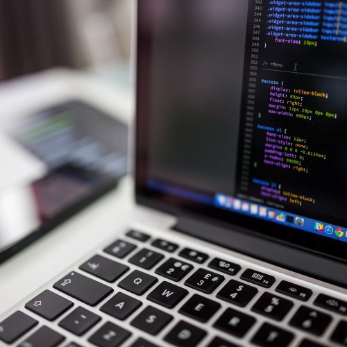 Cinco oportunidades gratuitas em tecnologia para aprimorar sua carreira
