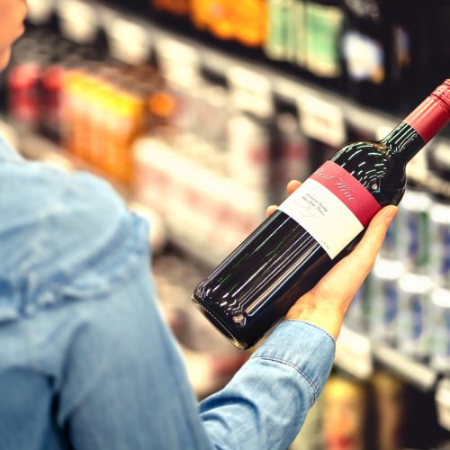 Descubra os melhores lugares para aproveitar promoções em vinhos