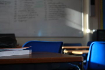 Iniciativa disponibiliza mais de 11 mil bolsas para aprendizado de inglês e espanhol