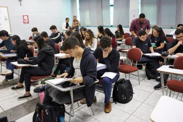 Ferramenta sem custo apoia alunos na preparação final para o Enem 2026