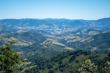 Explorando o Sagrado: 5 Locais Místicos para Viagens de Autoconhecimento em São Thomé das Letras e Além